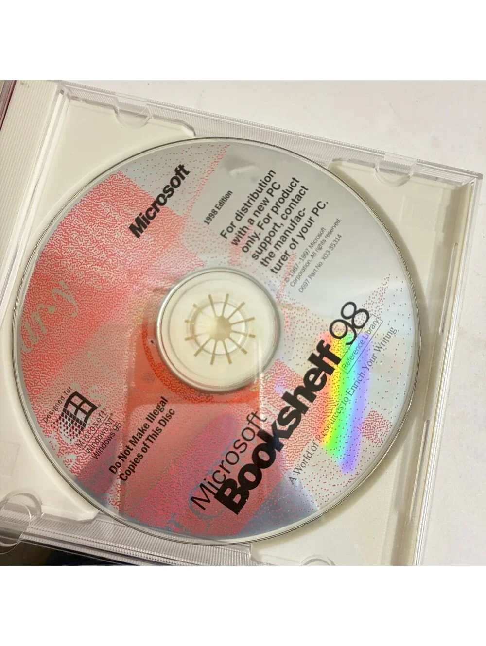 Vintage Microsoft Software Lot Windows 98 Encarta 98 Amazon Trail 3 CD-ROM B-14